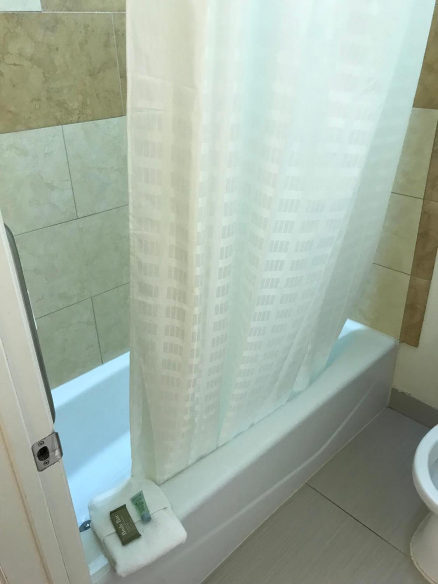 Executive Inn And Suites Pittsburg Экстерьер фото