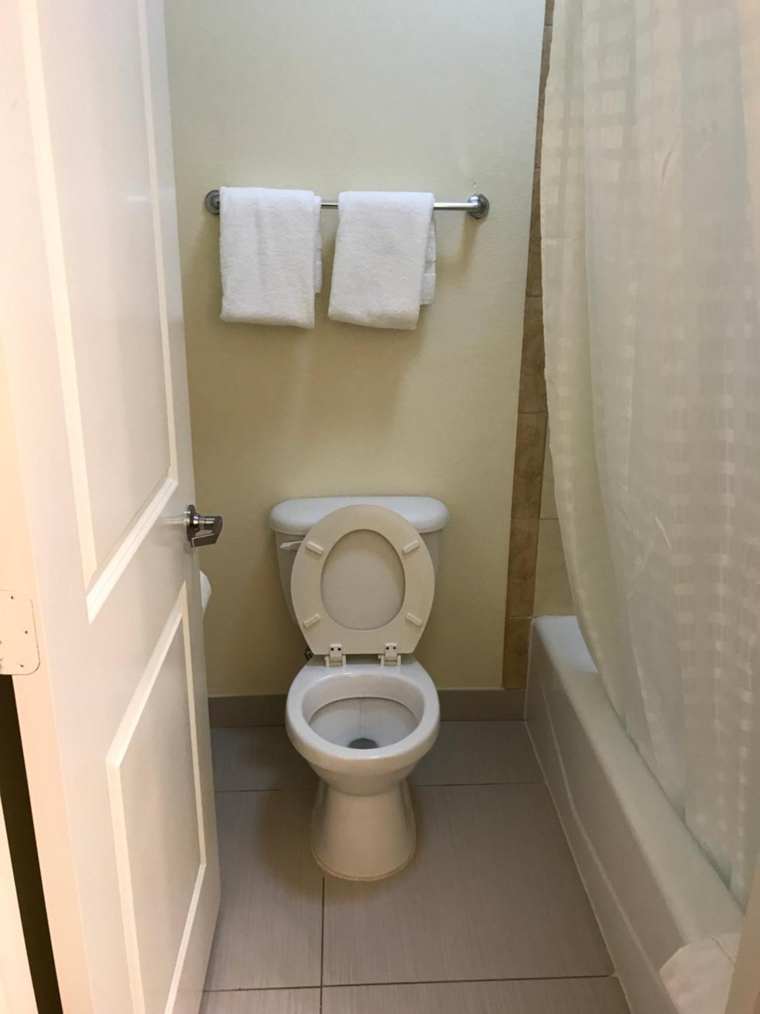 Executive Inn And Suites Pittsburg Экстерьер фото