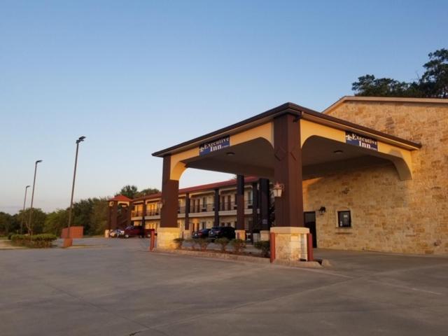 Executive Inn And Suites Pittsburg Экстерьер фото